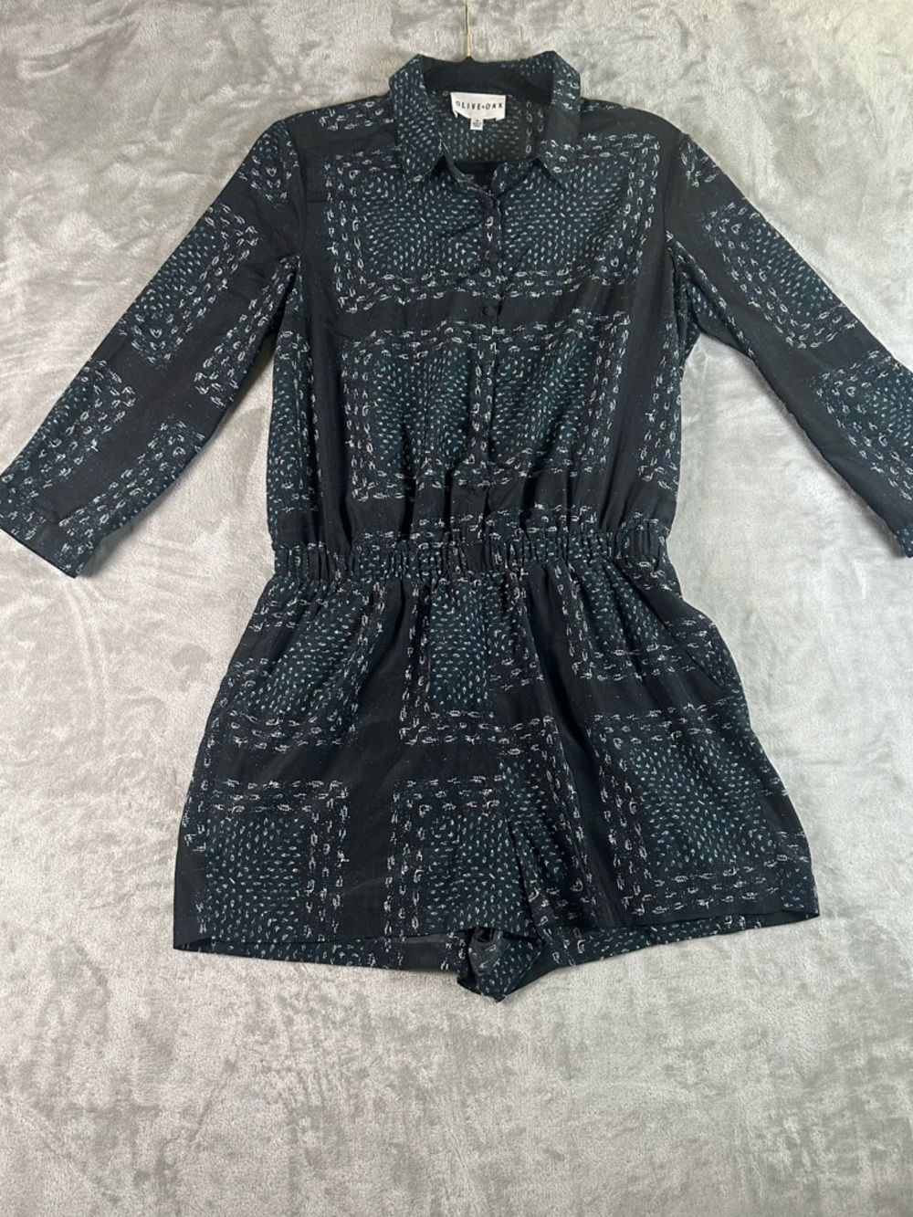 Olive & Oak Black and Blue Patterned Button-Up jumpsuit